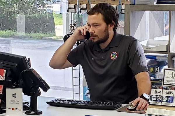 Retail Scuba Diving Sales Professional 